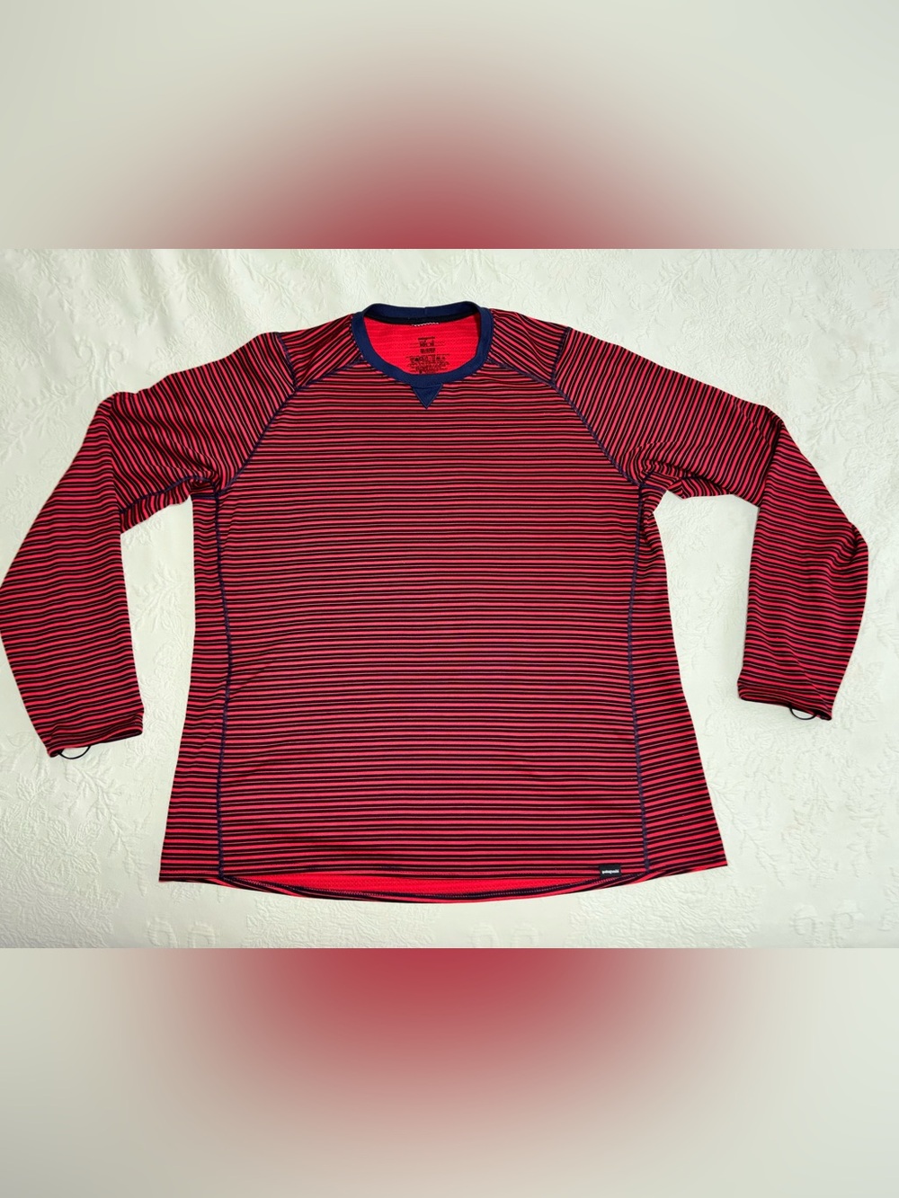 Men’s Patagonia Shirt Red Navy Striped Long Sleeve XXL Thumb Hooks